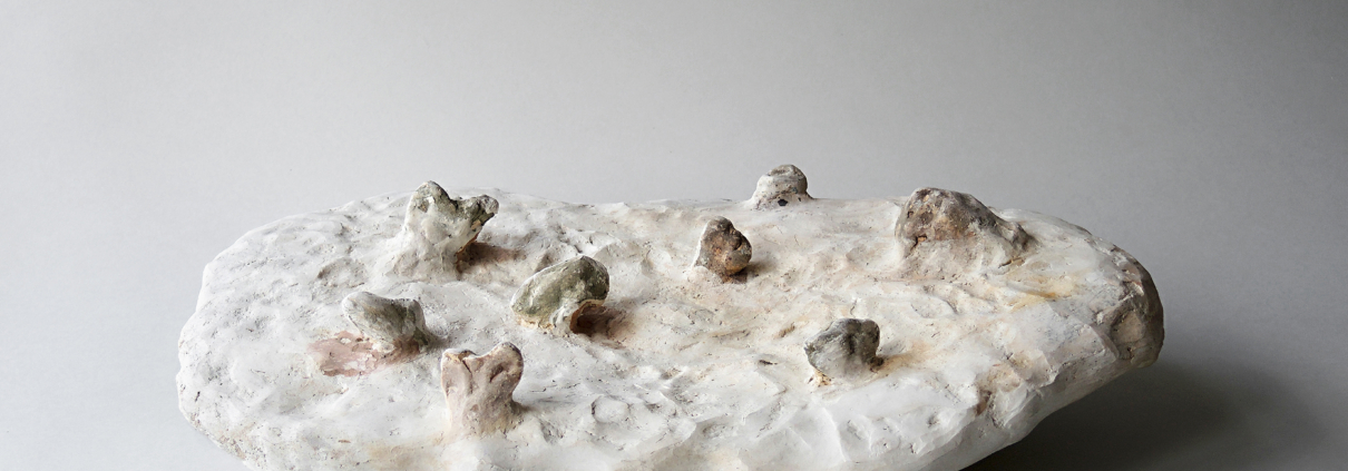 Hans Fischer – Land – 2016, 14x45x27cm – Galerie Metzger Gallery Collect London Kunst Keramik Plastik Art Ceramics Sculpture