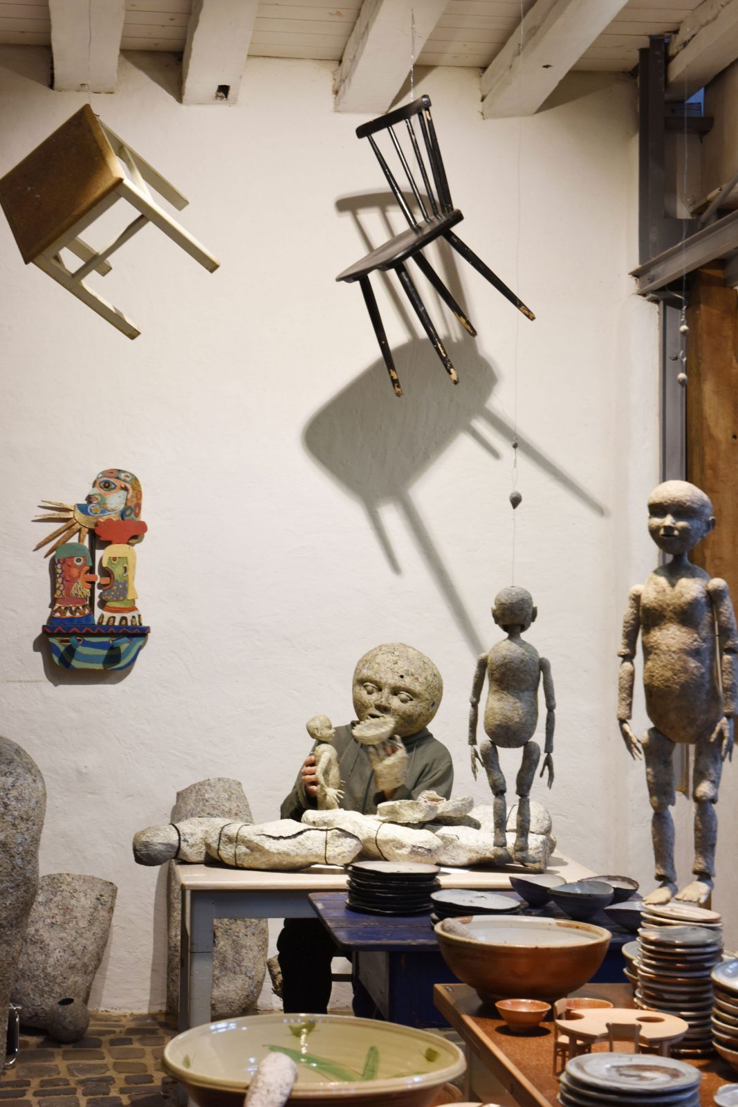 Ausstellung – Tafelgeschichten – Galerie Metzger Gallery Keramik Gefäß Art ceramic