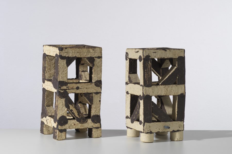 Franz Josef Altenburg – Towers – 2018 – Gallery Metzger – sculpture ceramic Collect 2019 Saatchi gallery, Foto Michael Maritsch