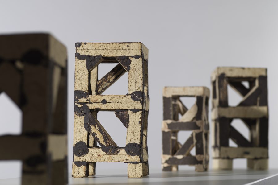 EN Franz Josef Altenburg – Türme – 2018 – Gallery Metzger – sculpture ceramic Collect 2019 Saatchi gallery