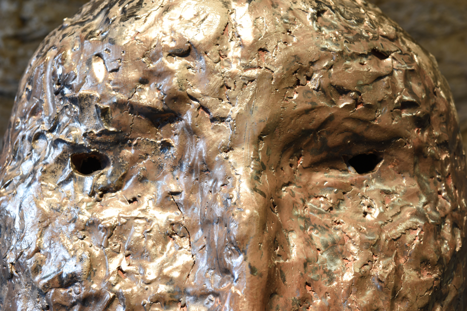 Xavier Toubes – head 6 – detail 2014 90x51x46 cm galerie metzger kunst skulptur figurativ ceramic