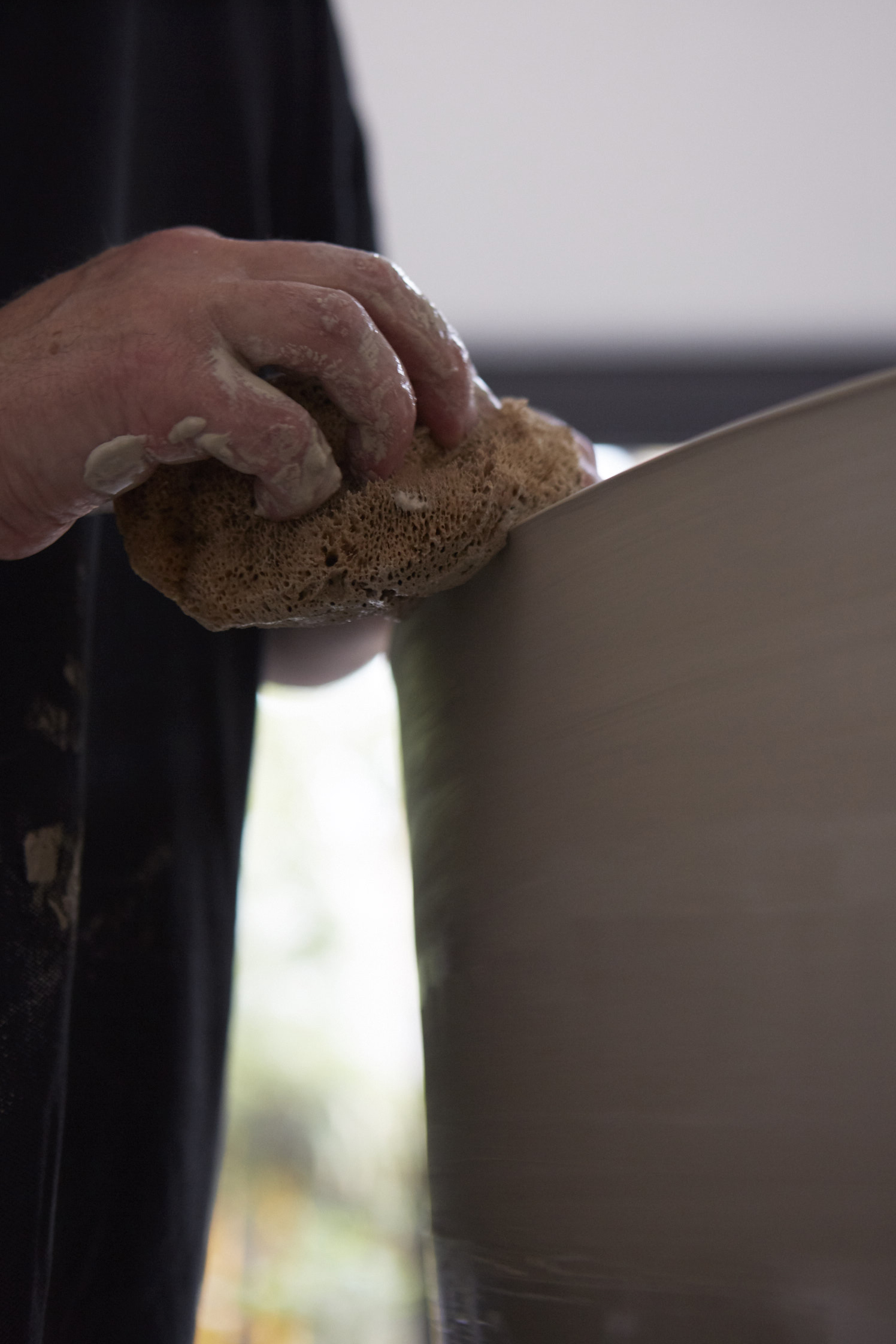 Julian Stair at work beim Arbeiten galerie metzger exhibition art ceramic