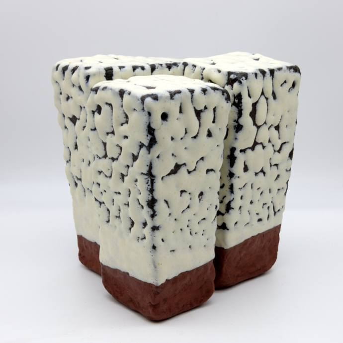 Nishihata Tadashi -o. T. - 24,5x21,6x21,6cm Nishihata Tadashi -o. T. - 24,5x21,6x21,6cm