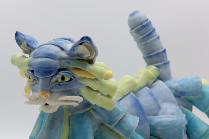 Beate Kuhn - Porzellankatze - 2004 - 25x19x28 cm